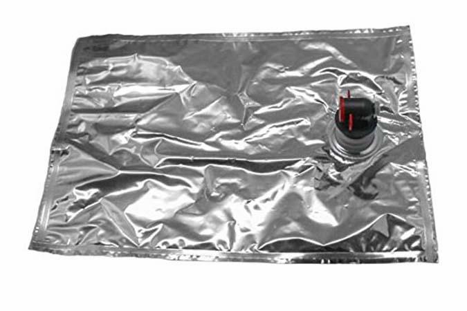 Bag-in-box af aluminium med plastictud